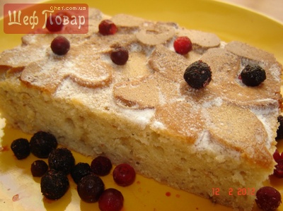 Рецепт - пирог с халвой и грецкими орехами