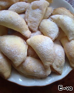 Рецепт - песочное пирожное "Багратион" с начинкой из рубленых орехов и безе