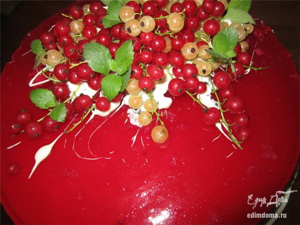 Рецепт - торт-суфле "Красное на белом"