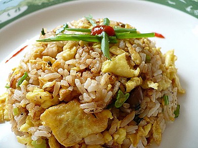 Рецепт - жареный рис с яйцом