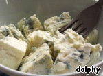 Рецепт - канапе с голубым сыром и финиками