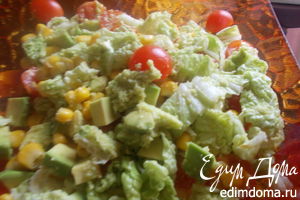 Рецепт - салат с авокадо и кукурузой