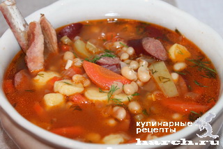 Рецепт - фасолевый суп с копченостями и галушками Боб-левеш