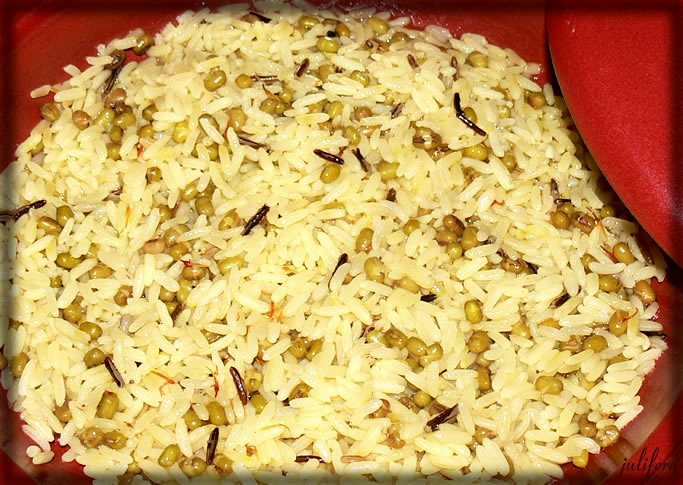 Рецепт - паэлья с диким рисом и горошком маш