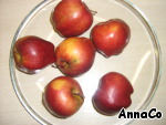 Яблоки в карамели на палочке. Рецепт сладких карамельных яблок на палочке.