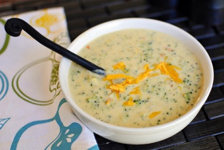 Рецепт супа-пюре из брокколи с сыром
