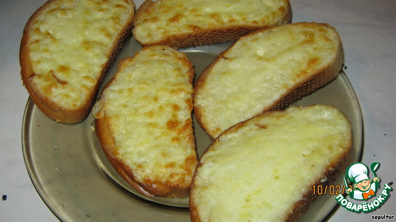 Рецепт - сырно-чесночные гренки-аэро