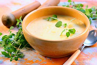 Рецепт - картофельный суп с гренками