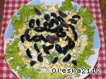 Рецепт - салат из кукурузы с редькой и маслинами