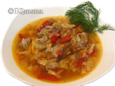 Рецепт - легкий греческий суп с рисом, маслинами и зеленью