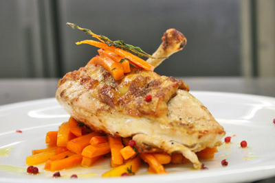 Рецепт - курица с базиликом и гарниром из моркови