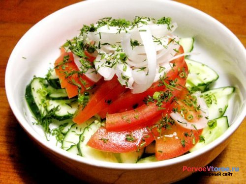 Салат грибной со свежими помидорами и огурцами - рецепт
