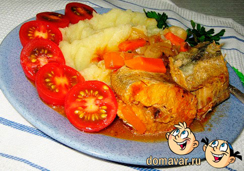 Рецепт - рыба, тушенная в томатном соусе с овощами