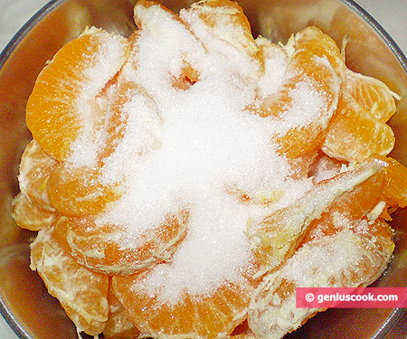 Рецепт - овсяные оладьи с ягодами и мандариновым конфи