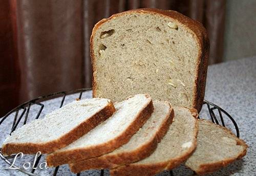 Рецепт - пшеничный хлеб с орешками кешью на хмелевой закваске.
