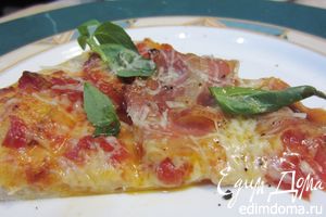 Рецепт - пицца с беконом и базиликом