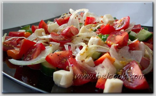 Салат из свежих овощей с мясом
