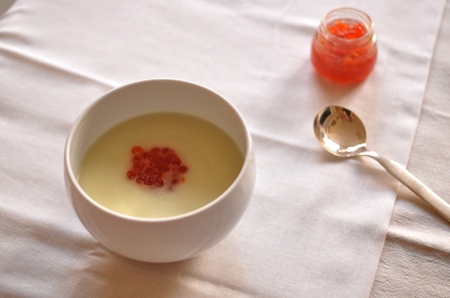 Рецепт - суп-пюре из цветной капусты с красной икрой