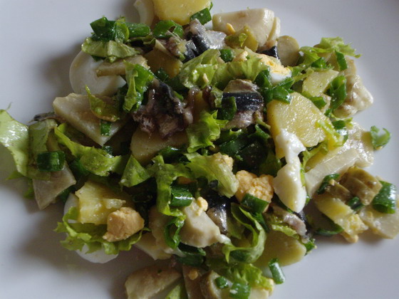 Рецепт - картофельный салат с килькой
